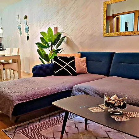 Apartment Aria Lux *