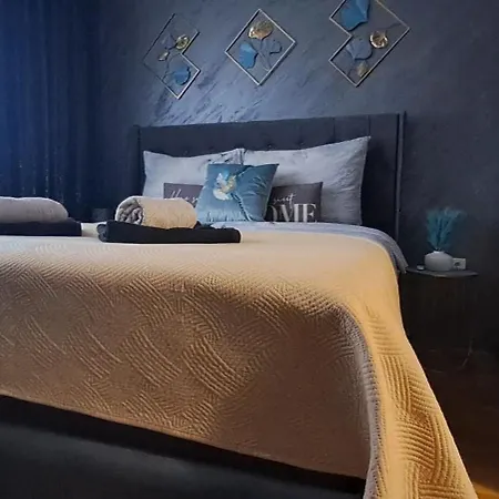 Aria Lux Apartment