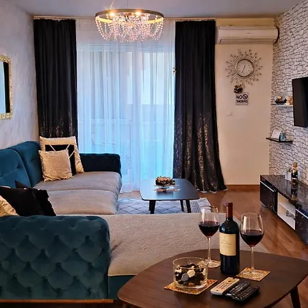 Aria Lux Apartman