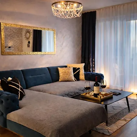 Aria Lux
